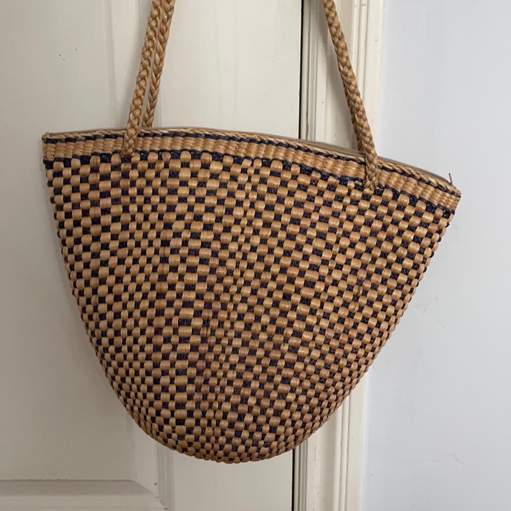 Woven purse